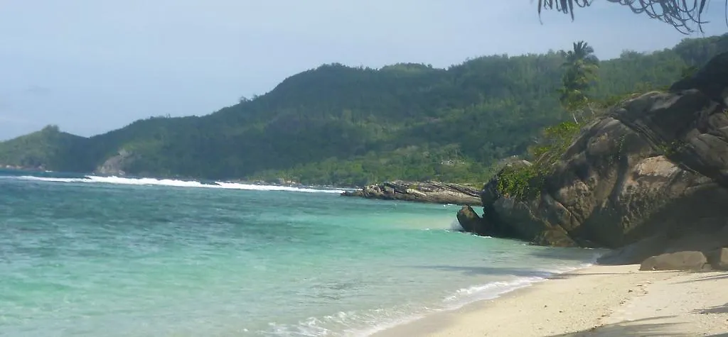Beach Kaz 0*, Takamaka Seychelles